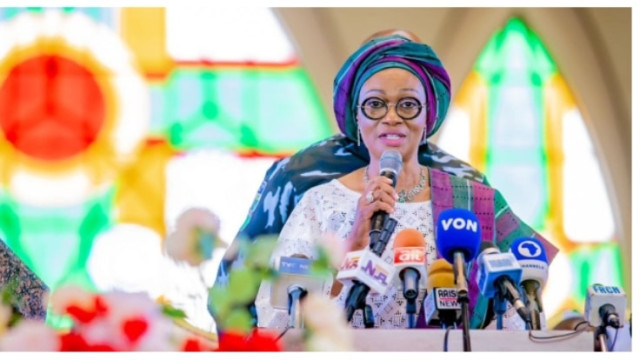 Remi Tinubu Gifts 250 Nasarawa Elders N50 Million